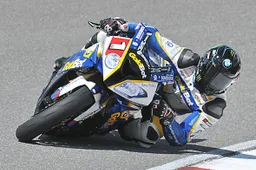 Superstock 1000 Portimao Gara: Barrier torna leader