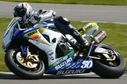 BSB: infortunio per Sylvain Guintoli, fuori almeno 2 mesi