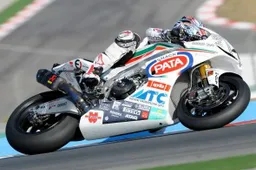 Superbike: il Team Pata si presenta al MotorBike Expo