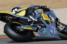 Moto2: Thomas Luthi prova novità della Moriwaki