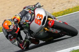 Moto2 Jerez Prove 1: Tito Rabat leader con scivolata