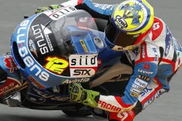 125cc Sachsenring Warm Up: Tito Rabat sul bagnato