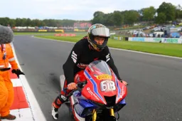 Honda Racing UK promuove Tom Neave al via del British Superbike 2022