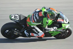 Superbike Portimao Prove 1: Sykes su Melandri, Biaggi 10°