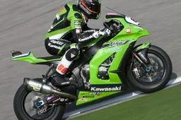 Superbike: Kawasaki a Magny Cours, senza Vermeulen