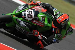 Superbike Misano Gara 1: dominio di Tom Sykes