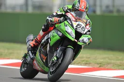Superbike Imola Gara 2: vittoria e leadership per Sykes