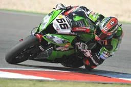 Superbike Portimao Superpole: l'ottava pole di Tom Sykes