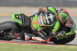 Superbike Aragon Warm Up: Tom Sykes con vantaggio