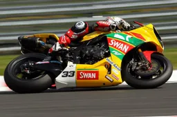 BSB Brands Hatch Gara 3: Byrne vince, Hill campione per 0"006