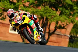 BSB Oulton Park: Tommy Hill fuori gioco per le due gare