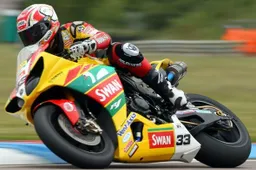 BSB Knockhill Gara 1: Hill vince davanti a Hopkins e Byrne