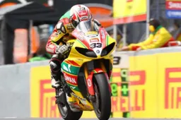 BSB Knockhill Gara 2: Hill vince ancora, disastro Hopkins