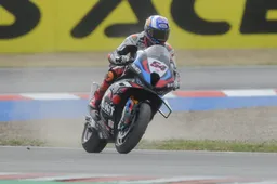 Superbike Most: Toprak fa mangiare polvere, anche la Sprint in tasca