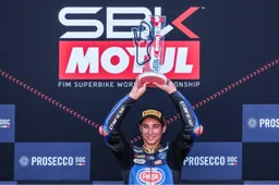 Superbike Donington: Gara 2, vince tutto Toprak Razgtalioglu