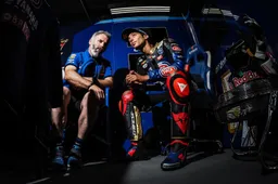 Superbike Catalunya prove 3: Toprak prove di resistenza "Come si batte la Ducati?"