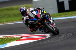 Superbike Magny Cours: Razgatlioglu di un altro pianeta, hai visto che Rea?
