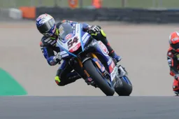 Superbike Donington: Giornata buttata, adesso partiranno alla cieca