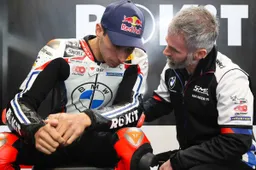 Superbike, Razgatlioglu pianifica la fuga: "BMW forte in tutte le condizioni"