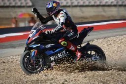 Superbike, doppio problema alla BMW: Razgatlioglu non è preoccupato