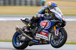 Superbike, rivoluzione in classifica piloti: Razgatlioglu dimezza Bautista