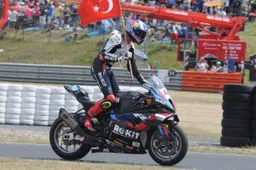 Superbike Most, Razgatlioglu imbattibile: è già nella storia di BMW