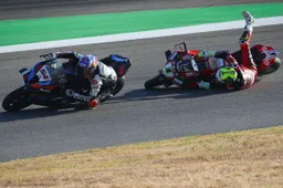 Superbike, Razgatlioglu sorpreso da Bautista: "Non lo capisco"