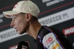 Superbike, Toprak Razgatlioglu scontento: "Mai sentito così a Donington"