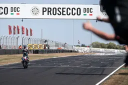 Superbike, Razgatlioglu festeggia: "Un altro record prima della MotoGP"