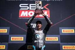 Superbike, Toprak Razgatlioglu pigliatutto: ora c'è Alvaro Bautista nel mirino