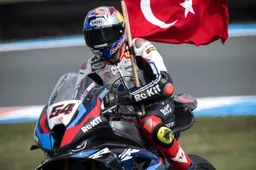 Effetto Toprak Razgatlioglu: in Turchia esplode la passione Superbike