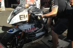 Superbike, test day 2 Torres vola via nella curva più veloce