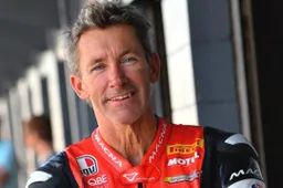 Troy Bayliss infortunato salta Gara 3 a Phillip Island: operazione in vista