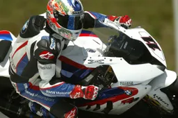 Superbike: domani test BMW al Lausitzring, in prova Cooper