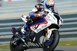 Superbike: Troy Corser "La moto è ora un buon pacchetto"