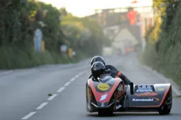 Tourist Trophy: prime prove per i Sidecar, strepitoso ritorno di Dave Molyneux