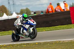 Superstock 1000 Riccardo Cecchini passa al team 2R Racing