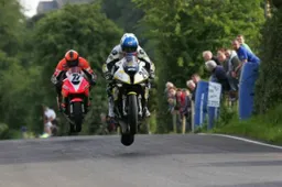 Ulster Grand Prix: prime prove libere nel segno di Keith Amor