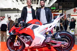 Ultraviolette F99 Factory Racing Platform, l'India si mette a correre