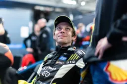 Valentino Rossi scende dalla Yamaha e sale in BMW: si vola in Australia