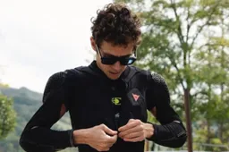 Valentino Rossi, nuova bordata da Marquez: "Mi comporterei allo stesso modo"