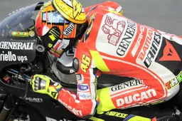 Valentino Rossi "33 anni, ma ancora tante stagioni in moto"