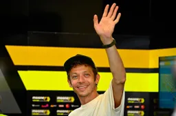 Valentino Rossi e quella sliding doors Rosso Ferrari