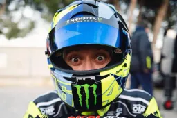 Valentino Rossi "Non avevo mai girato col presepe in pista"