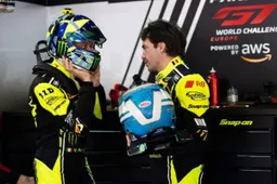 Valentino Rossi, esordio sprint a Brands Hatch: programma e orari TV