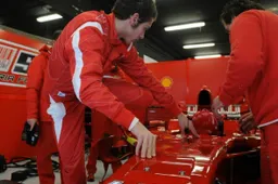 MotoGP: prima giornata di Valentino Rossi a Barcellona