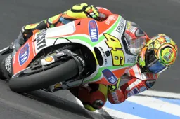 Valentino Rossi: "Perdiamo troppo nel T4, ma non siamo poi così indietro"