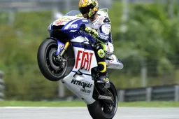 MotoGP Sepang Gara: il ritorno di Rossi, Lorenzo campione