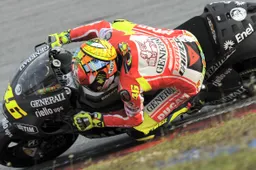 MotoGP: a Sepang Stoner record, Lorenzo a 0"5, Rossi a 1"2