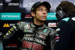 MotoGP, Valentino Rossi: "Se mi regalate il podio pago tutto io"